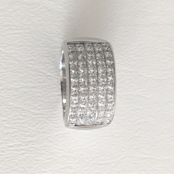 LADIES PLATINUM DIAMOND RING - Picture 6 of 12